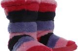 Flauschige Hausschuhe im Socken-Look