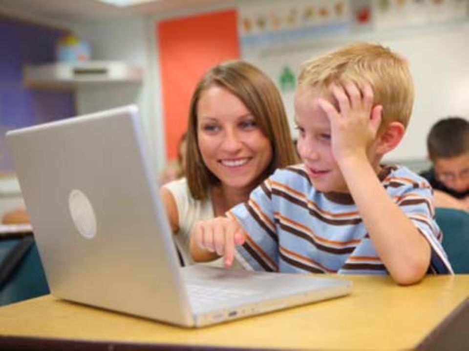 Unterricht: Sollen Kinder in der Schule Internet benutzen?