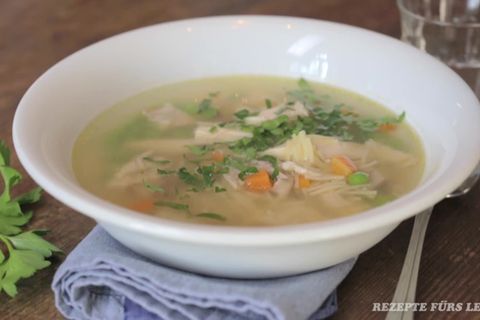 Rezept-Klassiker, Hühnersuppe