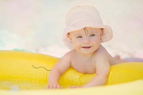 Baby am Strand