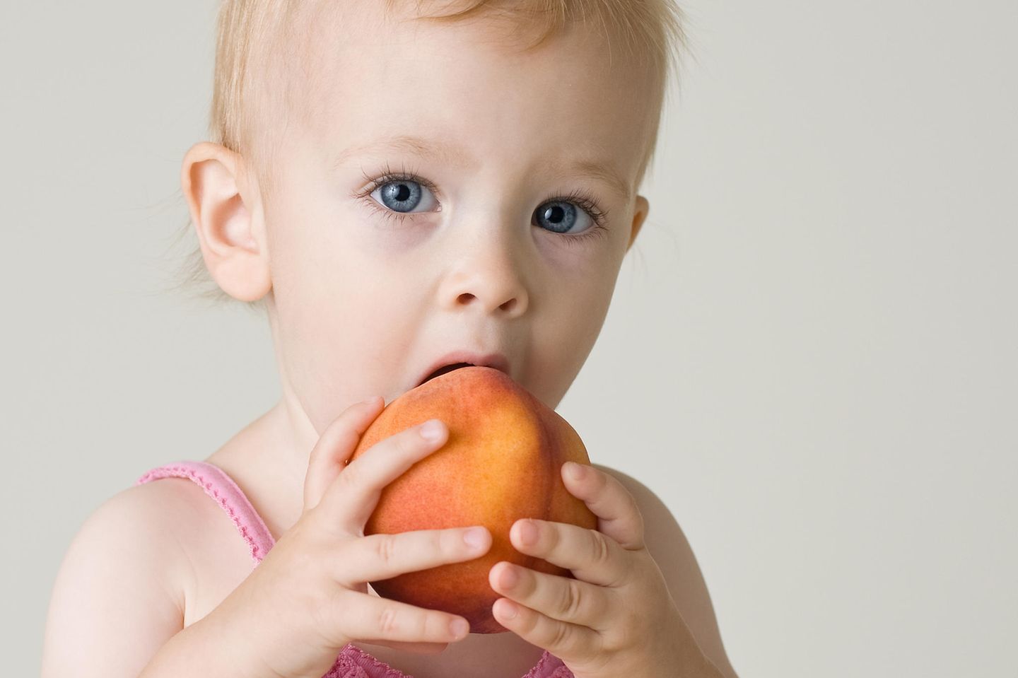 Baby Ernährung : Macht Pfirsich einen wunden Po?