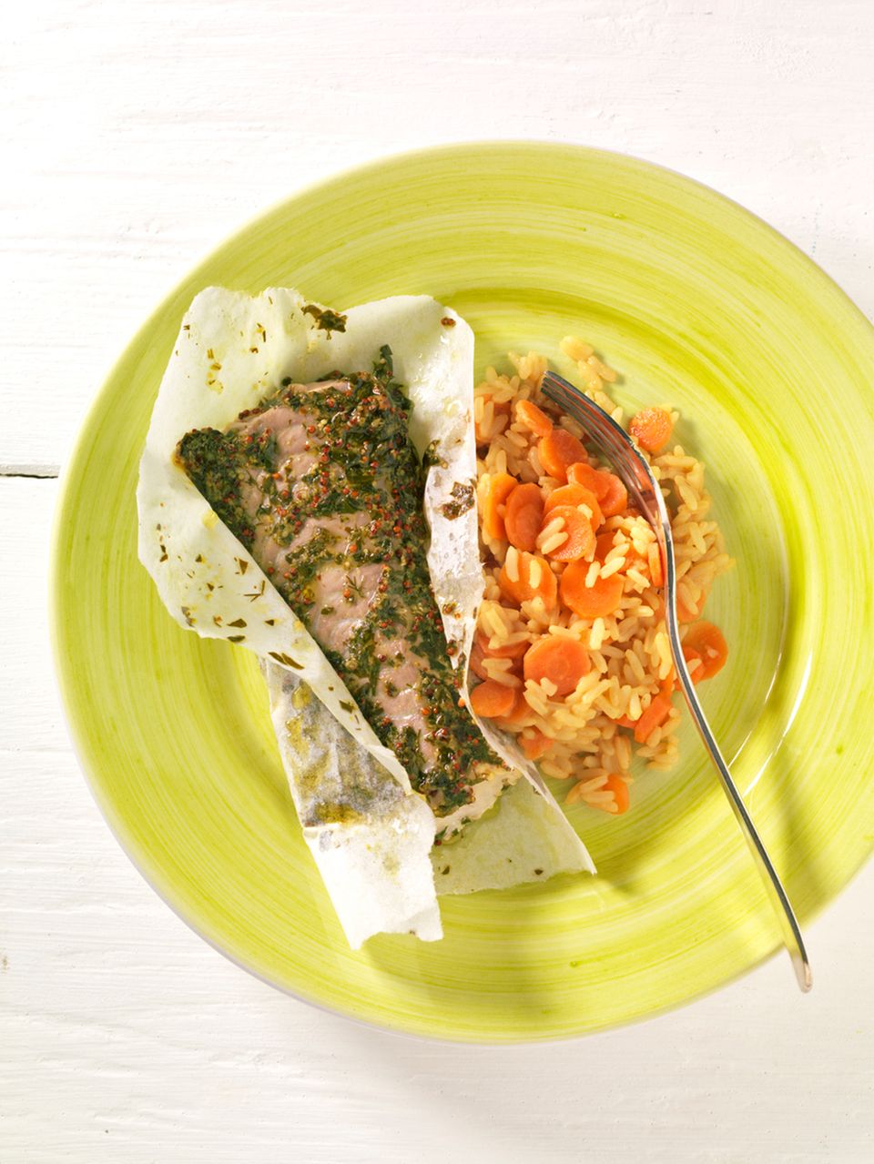 Kräuter-Fischfilet mit Möhrenreis