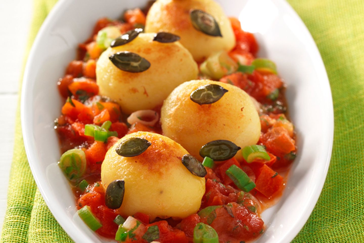 Mini-Kartoffeln in Tomatensauce