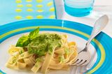 Pasta mit Zucchini-Räucherforellen-Sauce