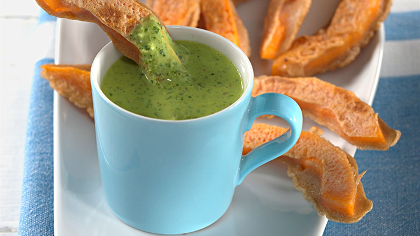 Kleinkind-Rezept: Gebackene Kürbisspalten mit Dip | Eltern.de