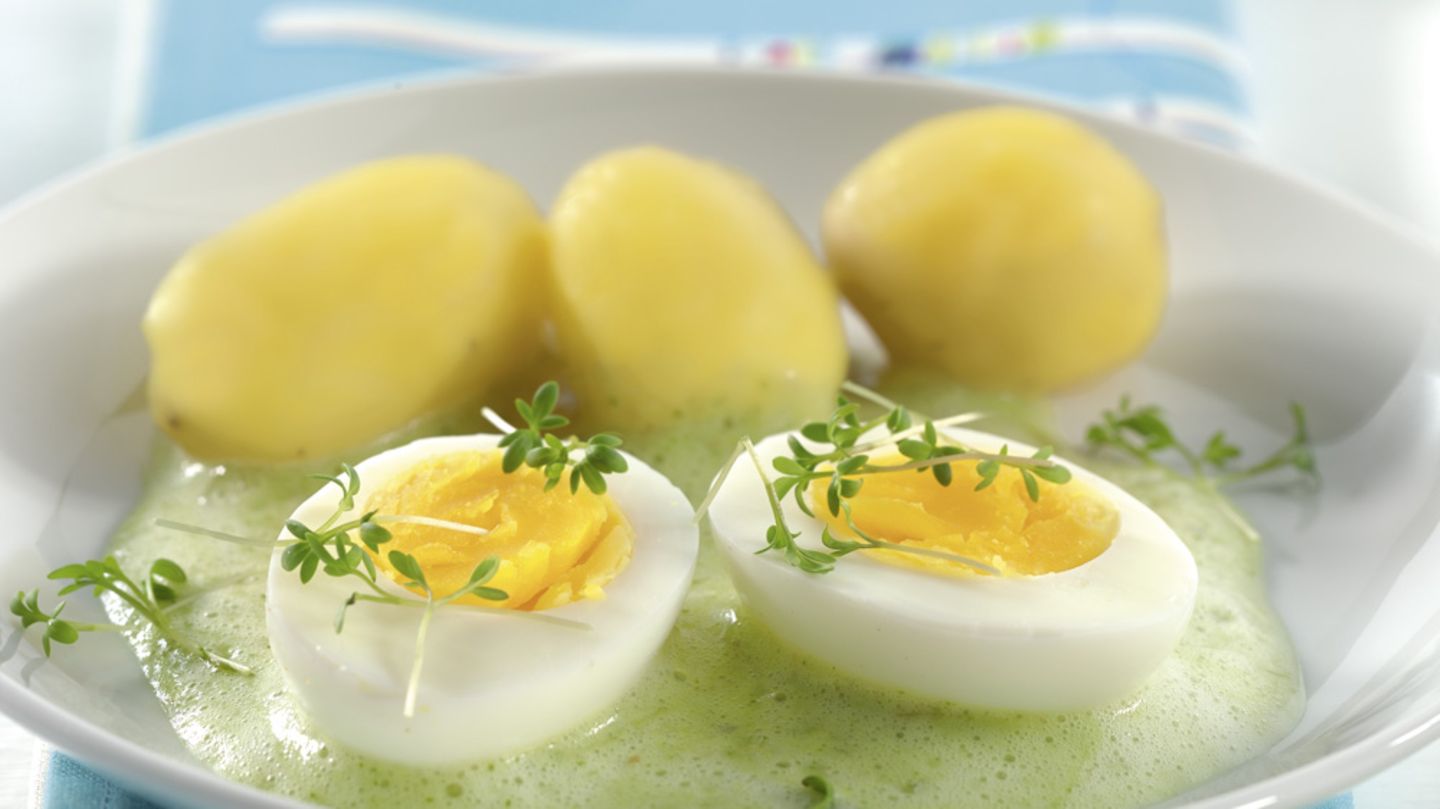 Familien-Küche: Eier in Kräutersauce | Eltern.de