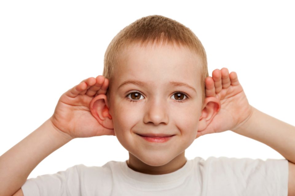 Abstehende Ohren bei Kindern. 