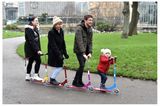 Tadaaa .... das ist er, Wendys Familien-Roller!   Das sieht doch ziemlich witzig aus, oder? ;)    