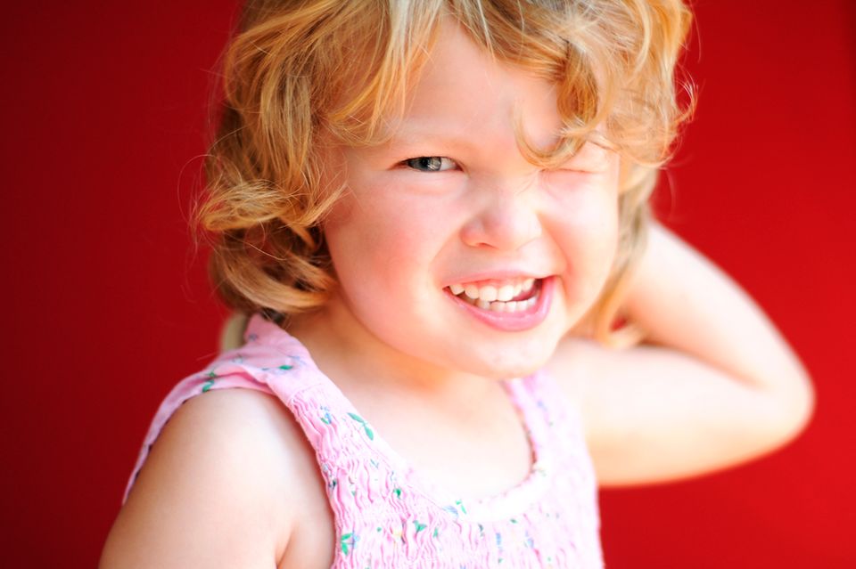 Erziehung: So setzt du Kindern liebevoller Grenzen | Eltern.de