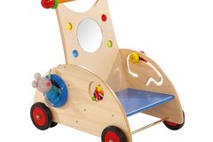 Das macht Babys mobil: Entdeckerwagen von "Haba"