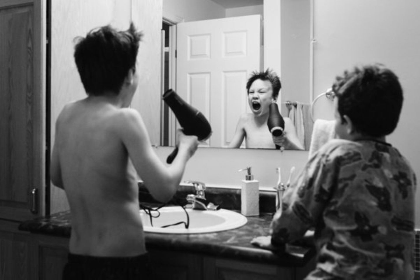 Sham of the Perfect: Adieu, perfekte Instagram-Welt - SO sieht es bei Familien wirklich aus!