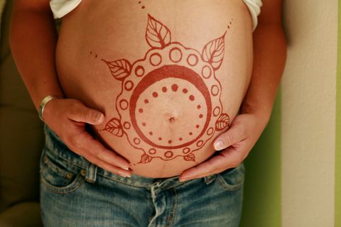 Schwangerschaft: Mit dem Blessing Way-Ritual Kraft schöpfen für die Geburt