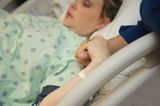 Schwangere im Klinikbett