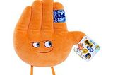 Einschlagen, kann man gar nicht früh genug lernen. Das ist bei dieser Hand besonders einfach. Oder Du legst einfach Deinen Kopf in die Hand. Fühlt sich auch geborgen an.