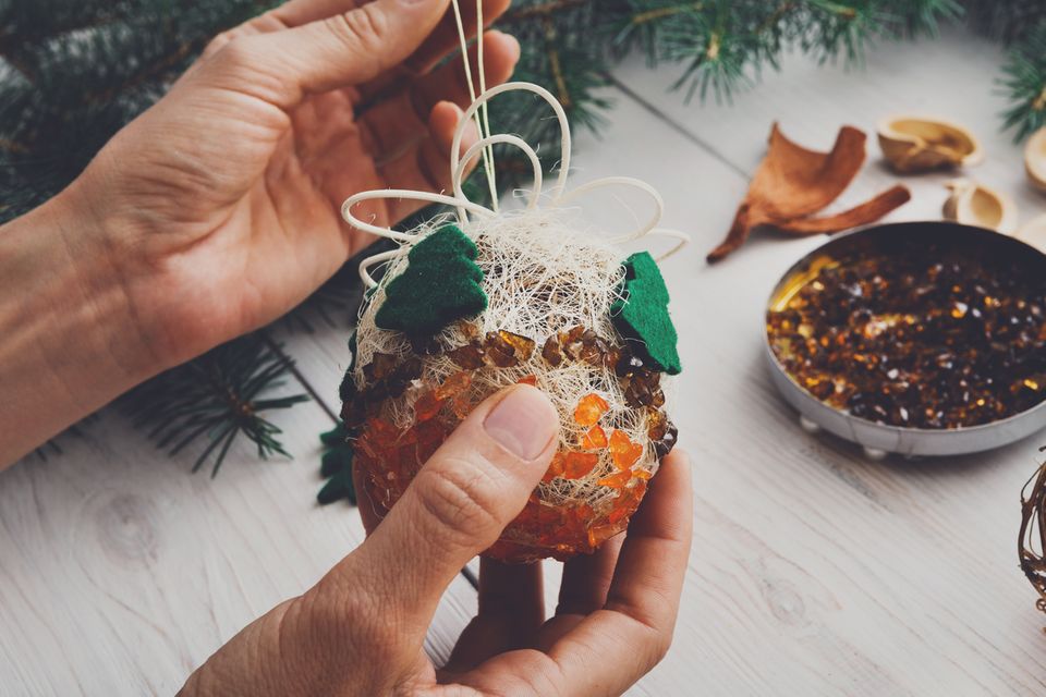 Mumslife: Weihnachtszapfen mit Kindern basteln