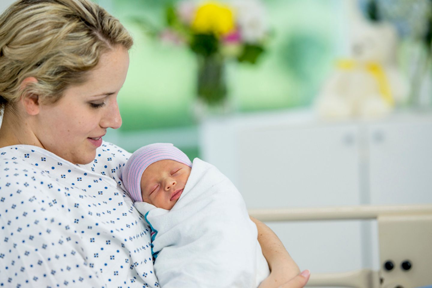 Rooming-in: Muss das Baby rund um die Uhr bei der Mutter sein?