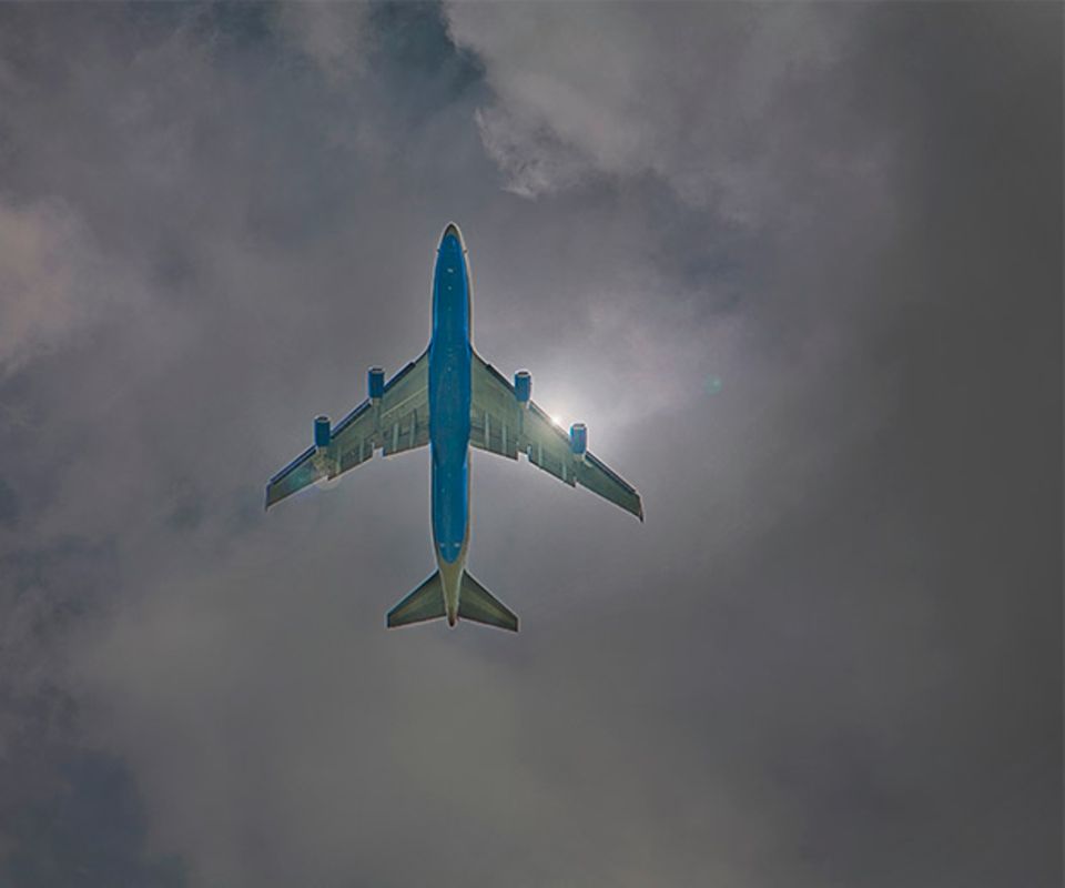 Wie viel Mobilität hält der Planet noch aus? Flugzeug CO2