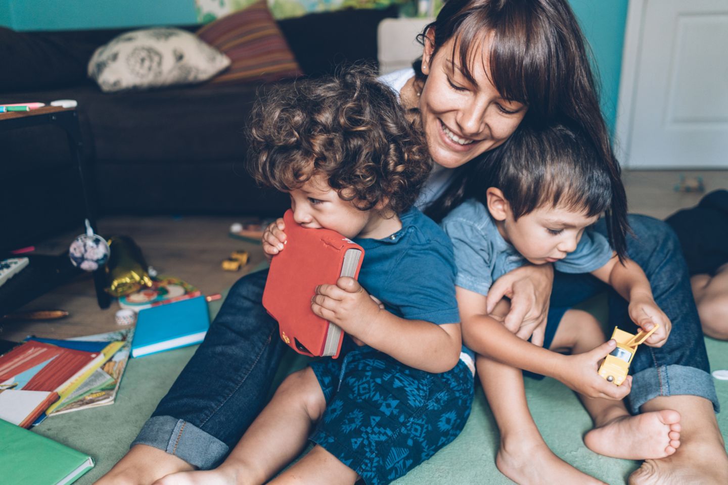Müde? Kein Wunder!: Mamas arbeiten 98 Stunden pro Woche