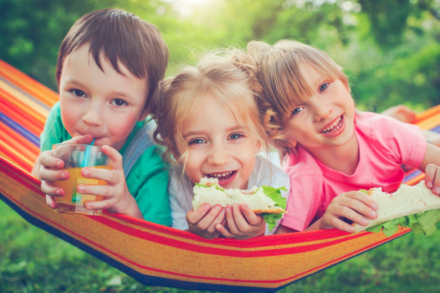 Harvard-Studie: Vernachlässigt? Warum Sandwich-Kinder drei große Vorteile haben