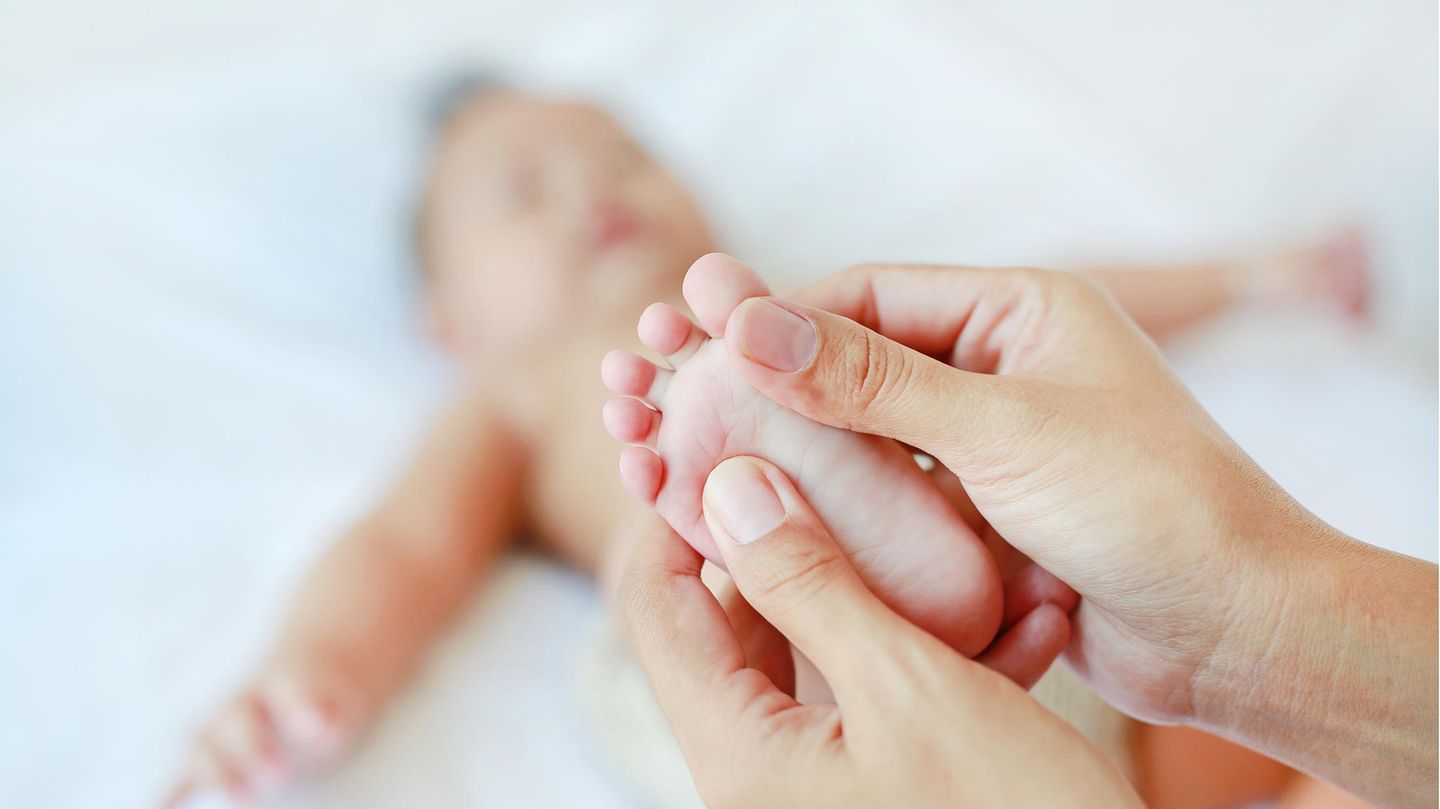 Recruiter Erhält Die Massage Des Lebens Recruiter Erhält Die Massage Des Lebens