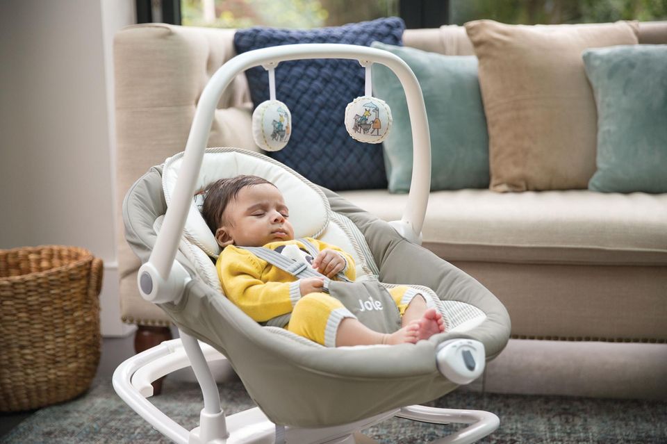 Gewinnspiel: Wohlfühlprogramm für entspannte Babys: HiPP Babysanft und Wippe Joie Sansa 2in1 Gewinnspiel: Wohlfühlprogramm für entspannte Babys: HiPP Babysanft und Wippe Joie Sansa 2in1