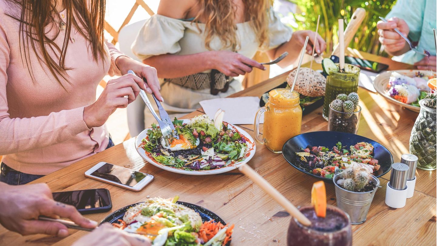 Frühstück mit Freunden So wird's der perfekte Brunch Eltern.de