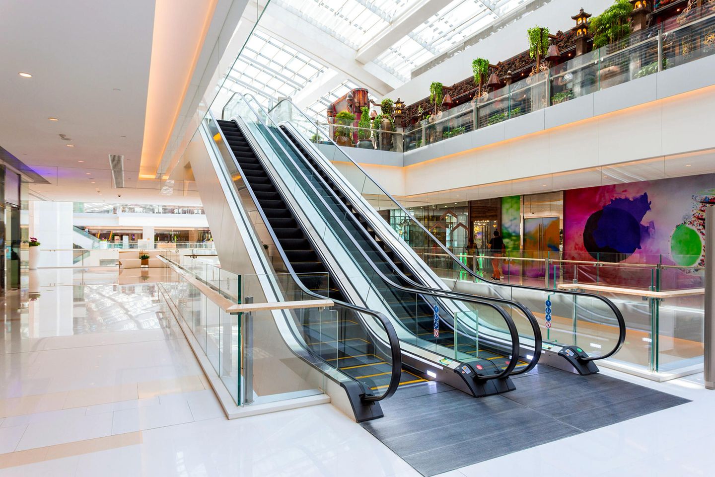 Rolltreppe in Einkaufszentrum