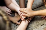 Kinder halten zusammen
