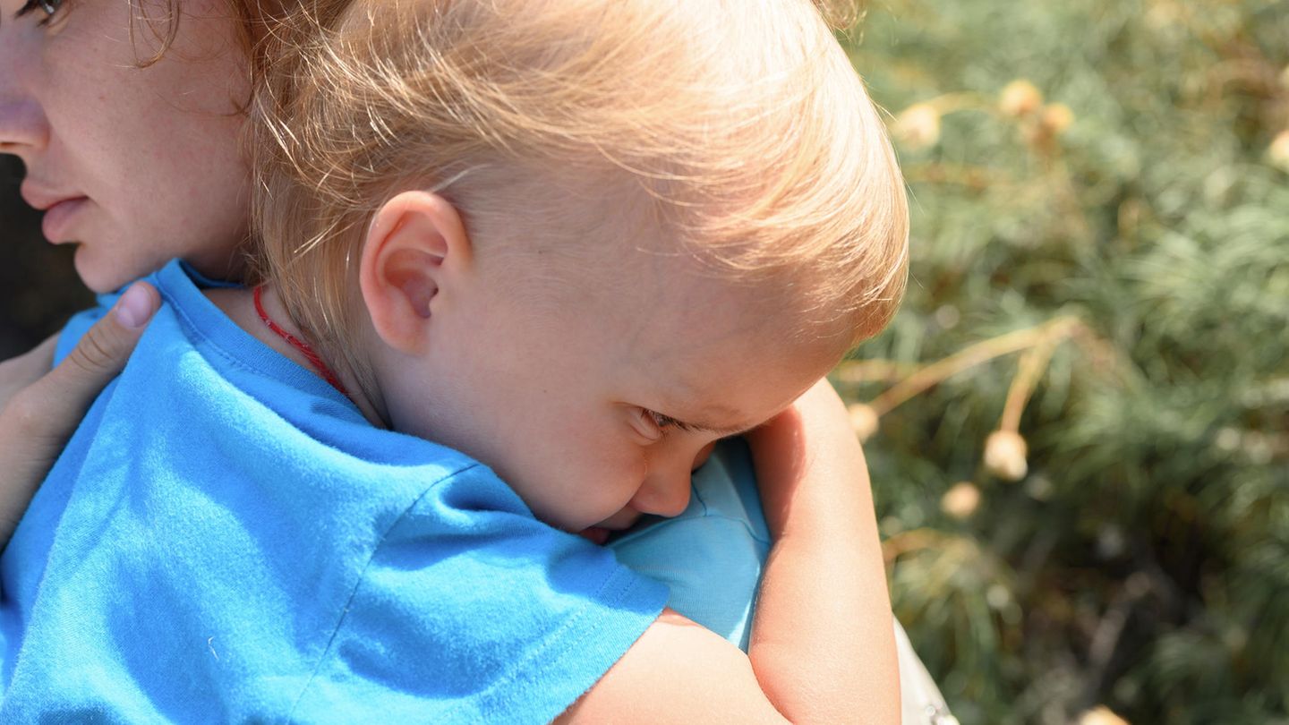 Mit Kleinkindern über Gefühle reden: So geht's! | Eltern.de