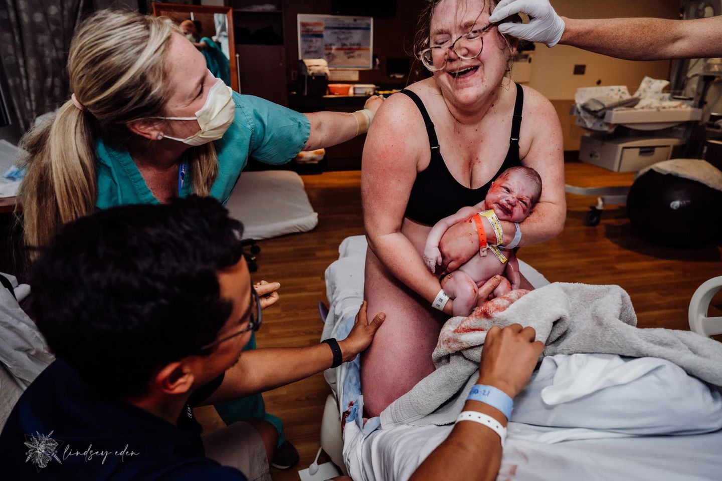 Geburtsfotografie 2022: Lindsey Eden "Absolute Joy"