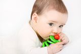 Baby-Entwicklung: Alles in den Mund!