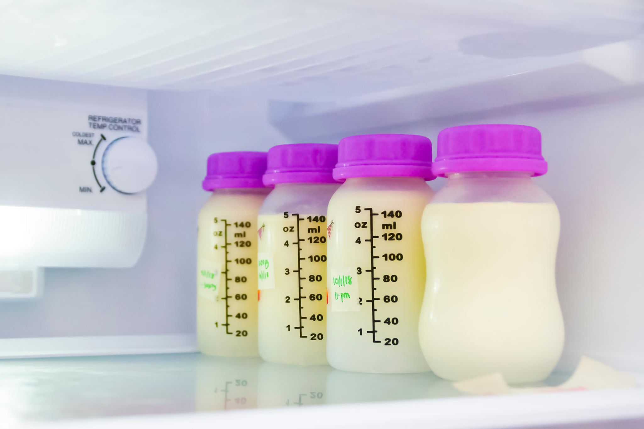 Muttermilch aufbewahren: So macht ihr alles richtig