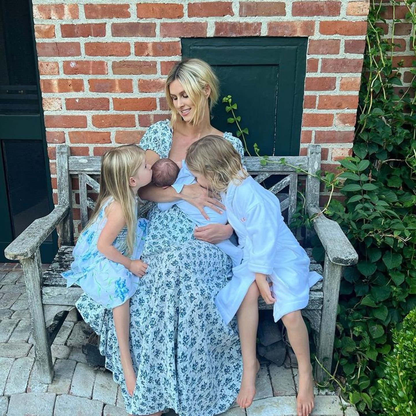 Kinder der Stars: Nicky Hilton mit ihren Kindern