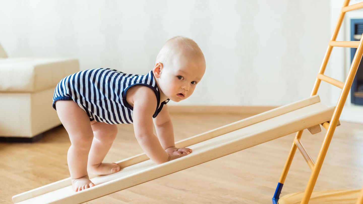 BabyGym So lernen Babys spielerisch, sich zu bewegen Eltern.de