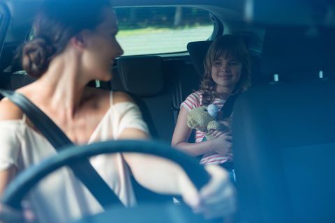 Auf gehts!: 16 Sprüche, die alle Eltern auf Autofahrten mit Kindern kennen
