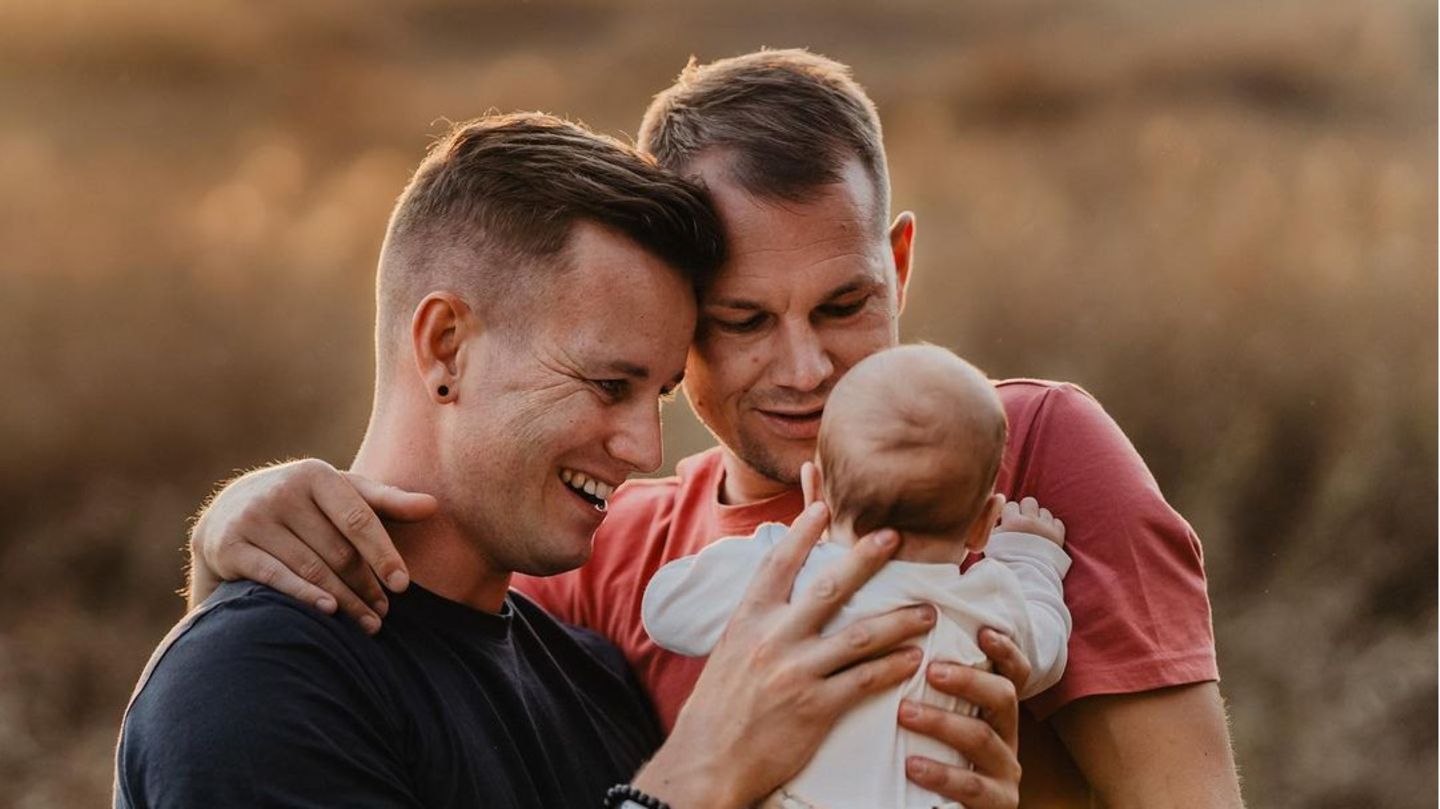 Papa und Daddy Unsere Reise zum Familienglück Eltern.de