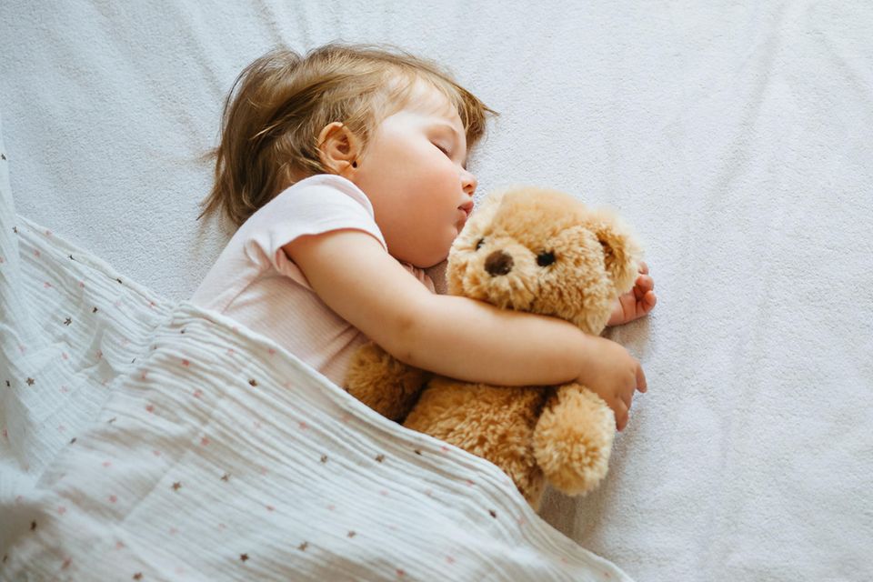 Wo schläft das Baby? Tipps und Tricks zum Babyschlaf Eltern.de