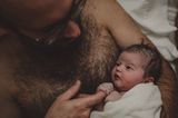 Geburtsfotos 2023: Papa und Baby