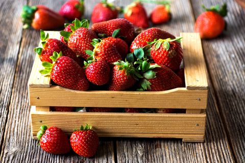 Erdbeeren mit Pestiziden: Ökotest findet hohe Belastung bei Discounter-Obst