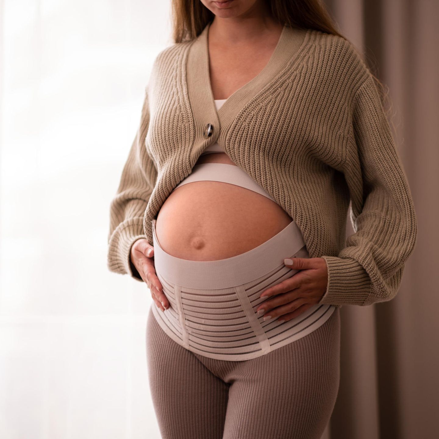 Bauchgurt Schwangerschaft: Anwendung, Vorteile und Kosten - Hallo