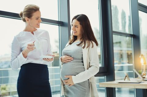 Besprich Mutterschutz- und Elternzeit bald im Job