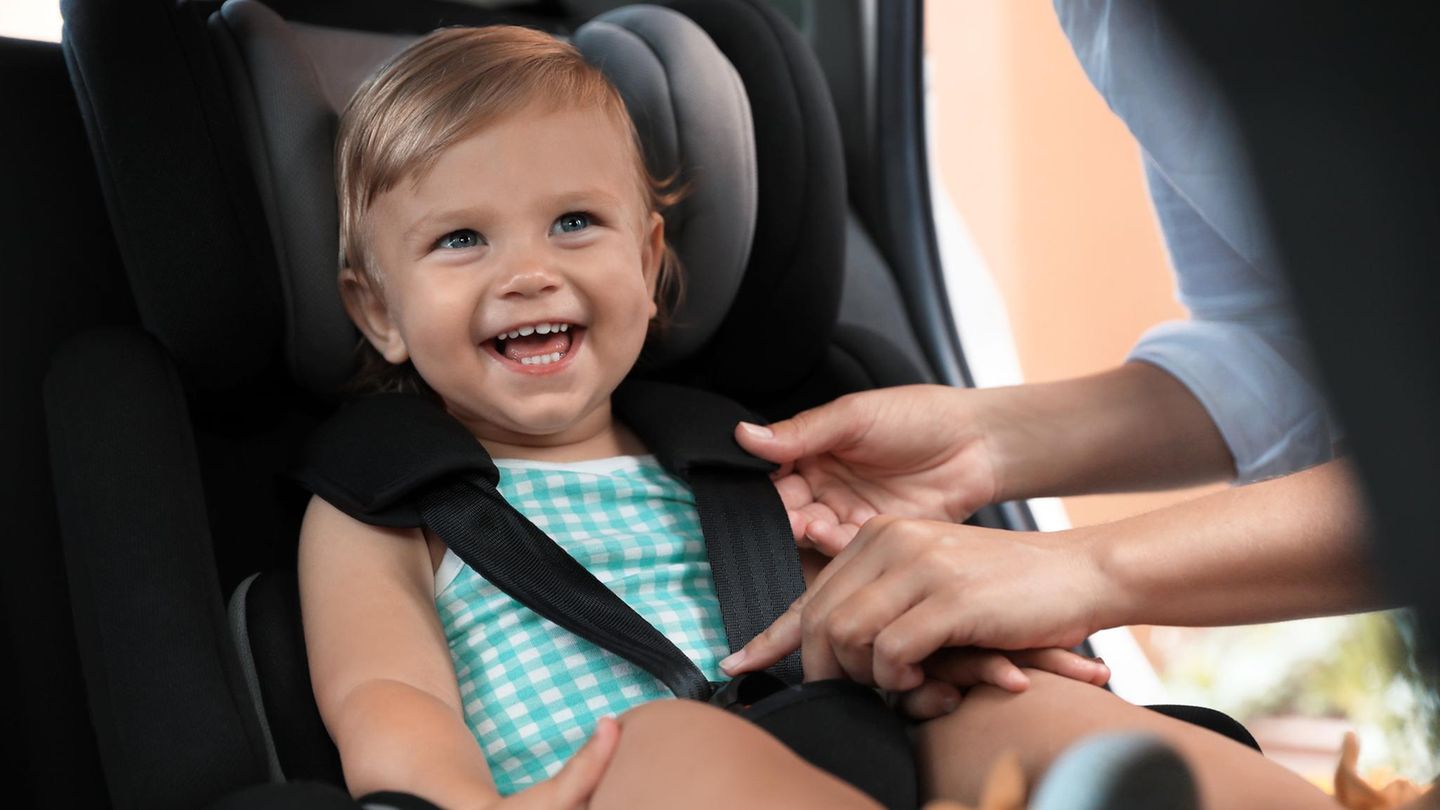 子供がバックルを外しますか？このトリックにより、ベルトはしっかりと閉じたままになります
