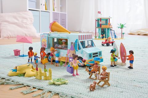 Sommergewinnspiel: Das neue PLAYMOBIL-Strandset für kreative Familienmomente.