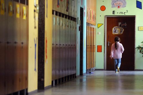 Was marode Schulen und Schulsysteme mit Kinder und Lehrern machen