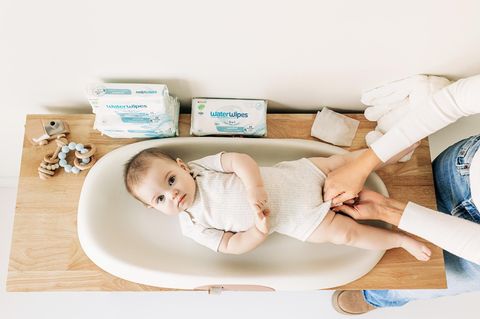 So gelingt mikrobiomfreundliche Pflege empfindlicher Babyhaut